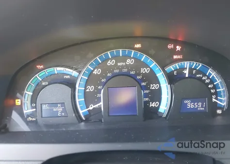 2014 Toyota Camry Hybrid Xle z USA, uszkodzony, nr VIN 4T1BD1FK0EU111719